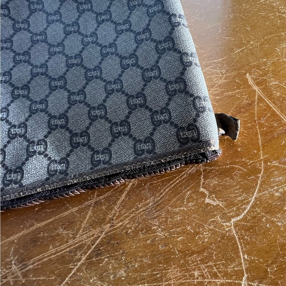 Gucci Plus Beige and Brown Monogram Zipper Large Pouch or Clutch - Picture 6 of 9